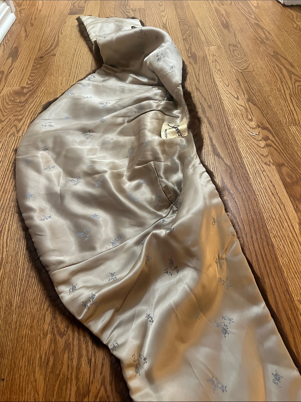 Vintage Mink stole / shawl - Picture 9 of 11